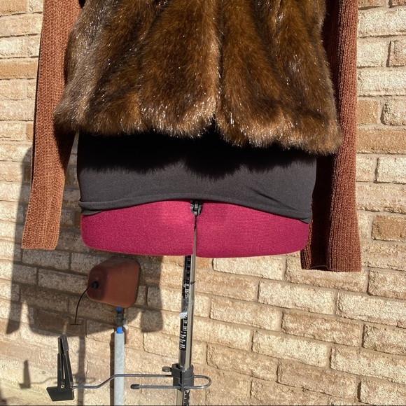 A.D. Originals | Vintage Elegant Brown Fur Coat with Gold Cheetah Brooch M 🐆✨ - Picture 7 of 15